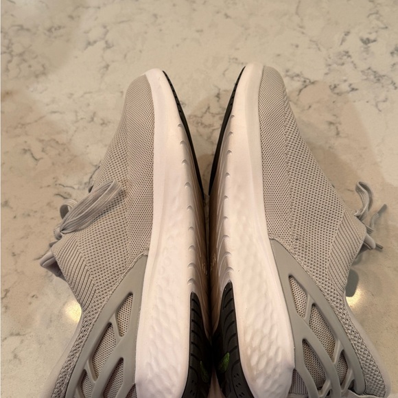 Kizik Athens Slate Grey Mens 11.5 Athletic Sneaker New - Picture 9 of 9